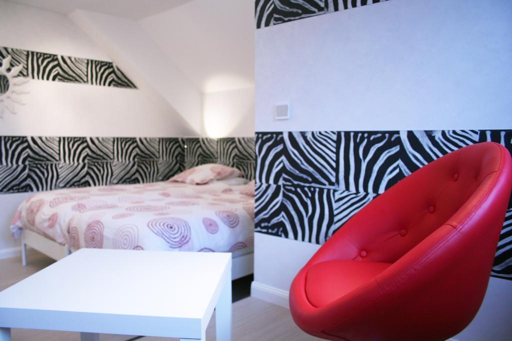 B&B La Source Fleurie Profondeville Ruang foto