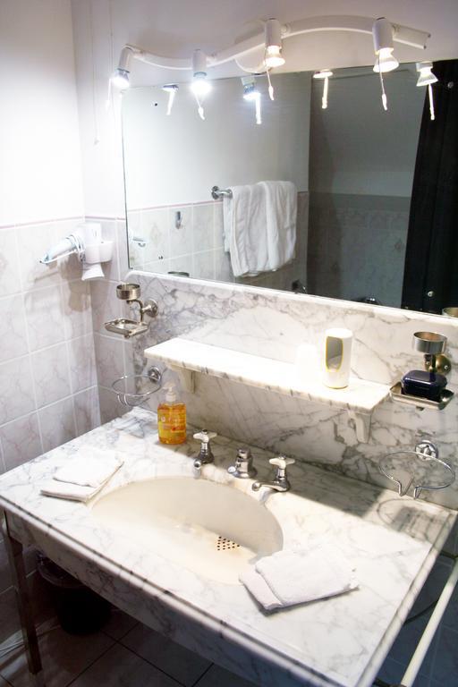 B&B La Source Fleurie Profondeville Ruang foto